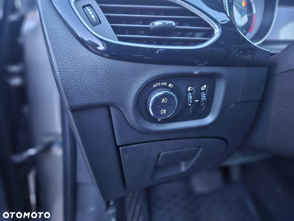 Opel Astra 1.6 CDTI Dynamic - 9