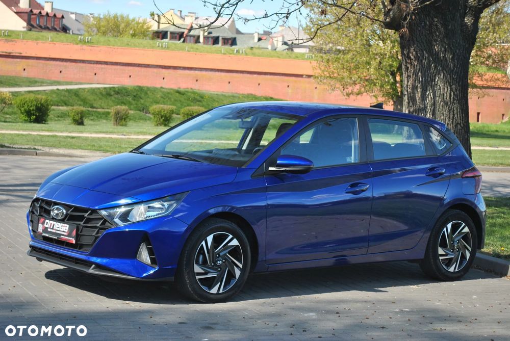 Hyundai i20 blue 1.2 Pure - 1