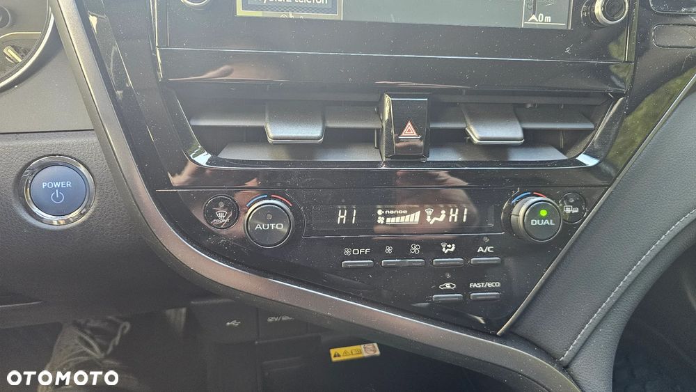 Toyota Camry 2.5 Hybrid Dynamic Force Executive e-CVT - 16