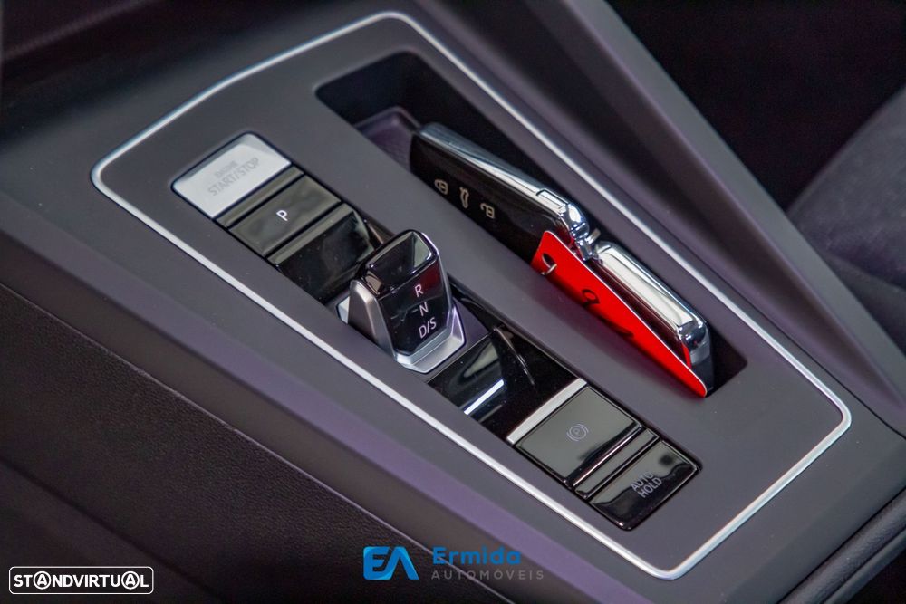 VW Golf 1.0 eTSI Life DSG - 38