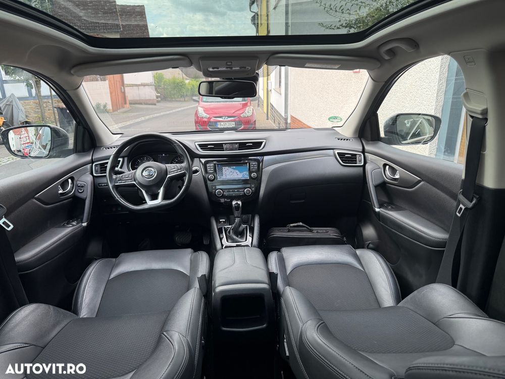 Nissan Qashqai 1.6 DCI Start/Stop X-TRONIC Tekna - 22