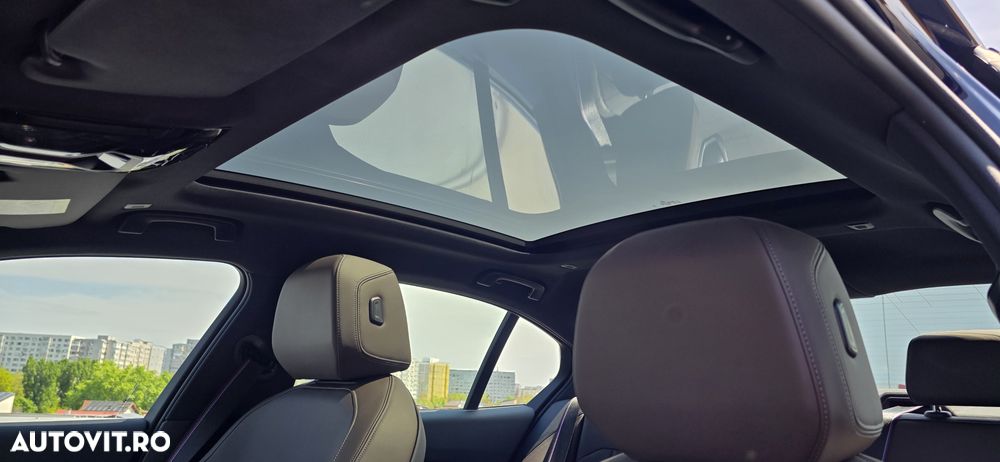 BMW Seria 5 520d xDrive AT MHEV - 13