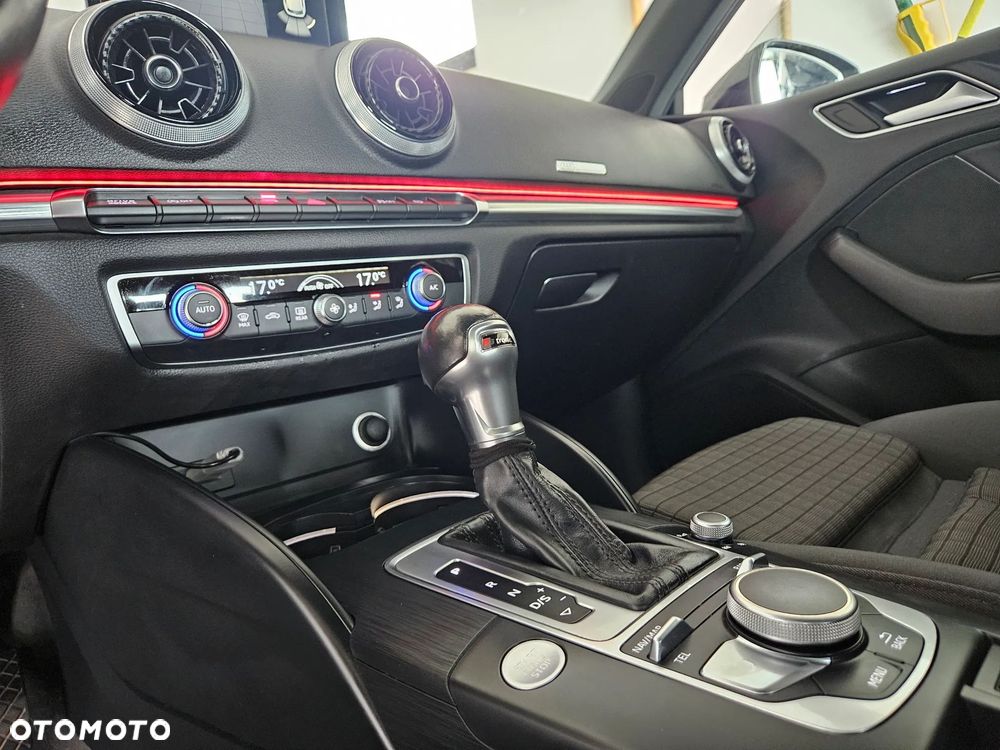 Audi A3 Sportback 30 TFSI S tronic sport - 21