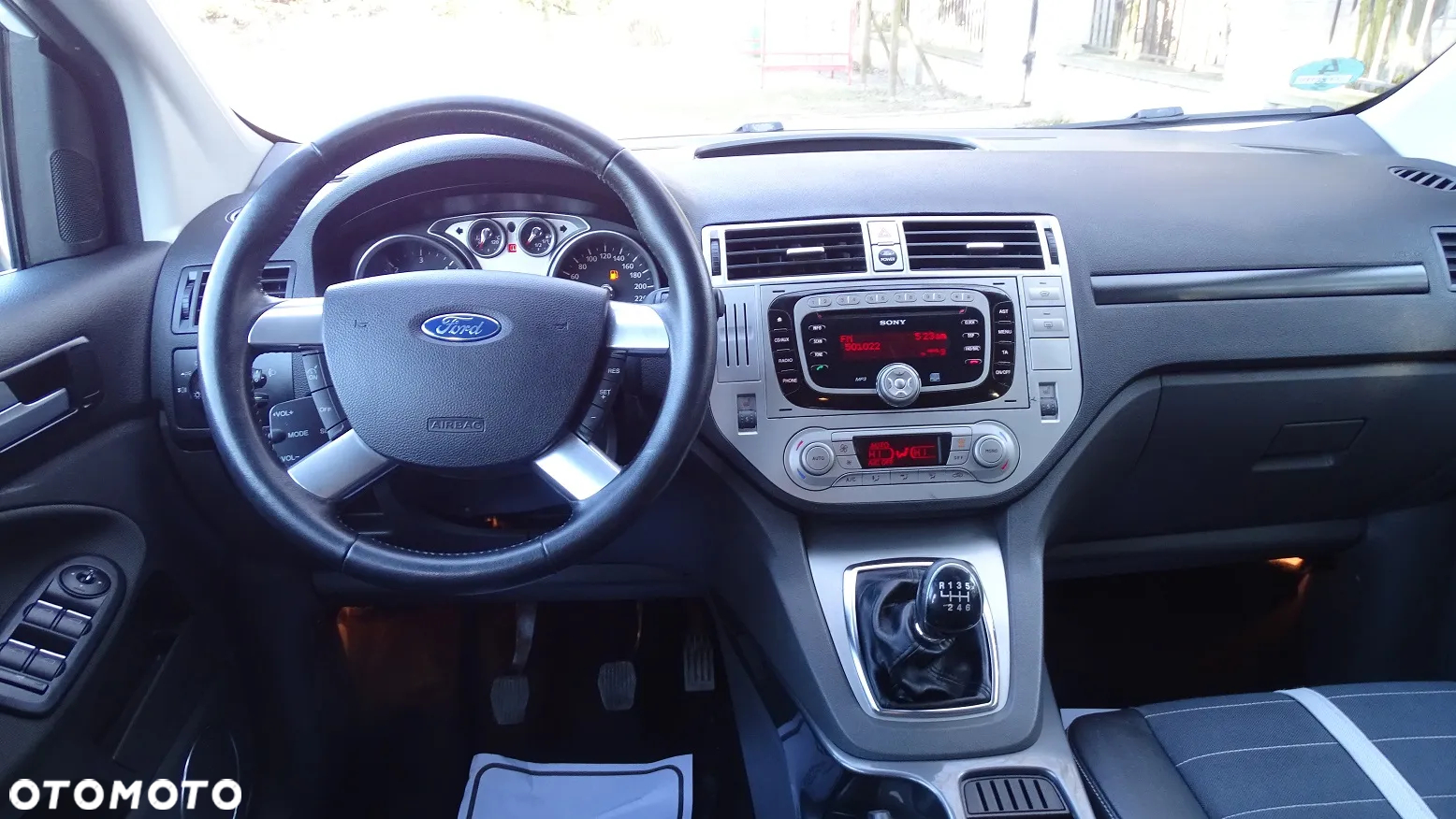 Ford Kuga 2.0 TDCi 2x4 Individual - 11