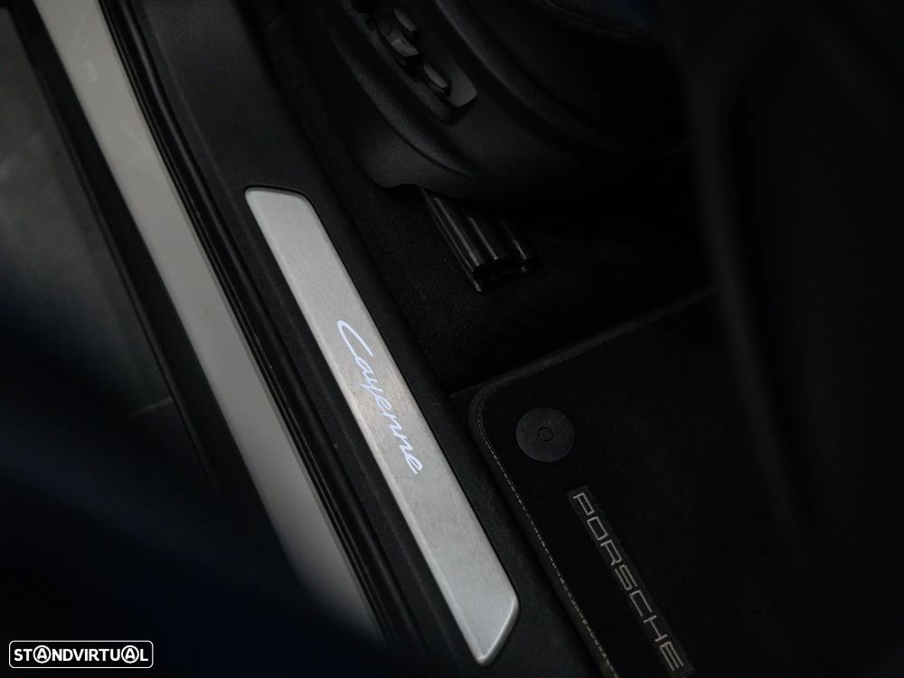 Porsche Cayenne E-Hybrid - 44