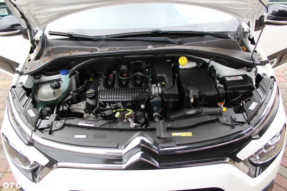 Citroën C3 1.2 PureTech Plus - 24