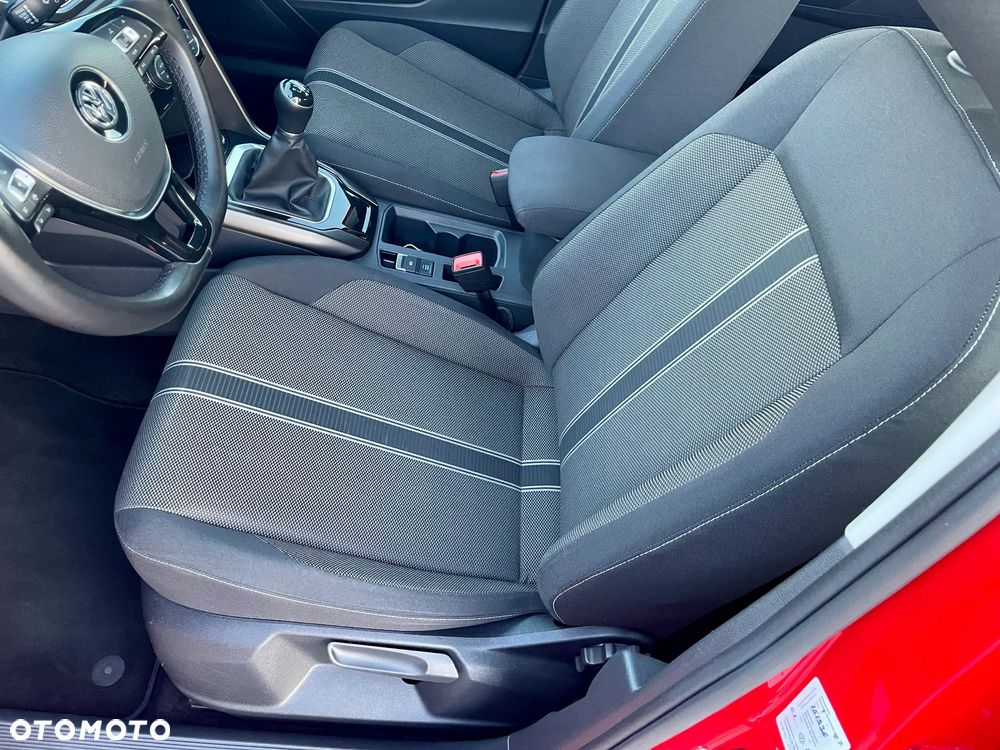 Volkswagen T-Roc 1.0 TSI OPF Style - 17