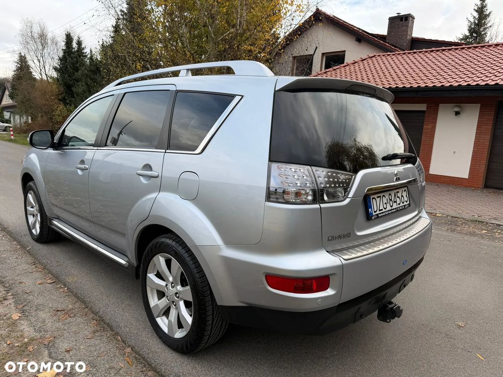 Mitsubishi Outlander - 5
