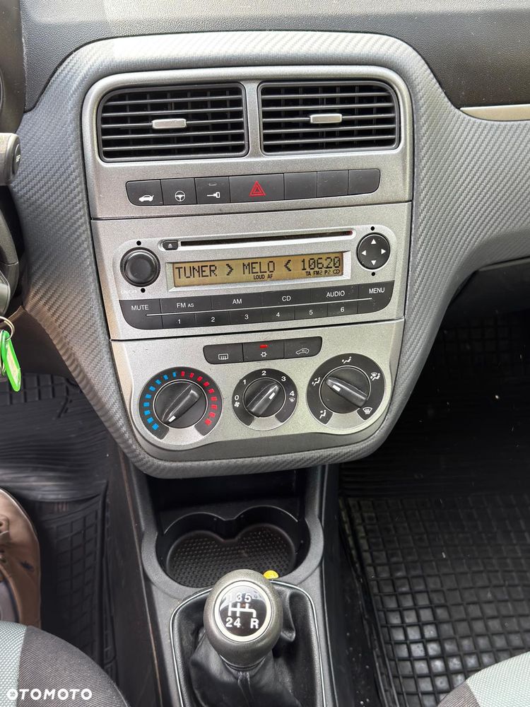 Fiat Grande Punto 1.4 8V - 13