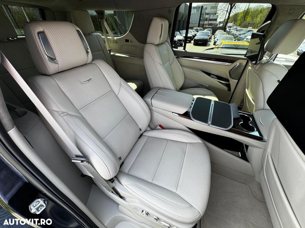 Cadillac Escalade - 14