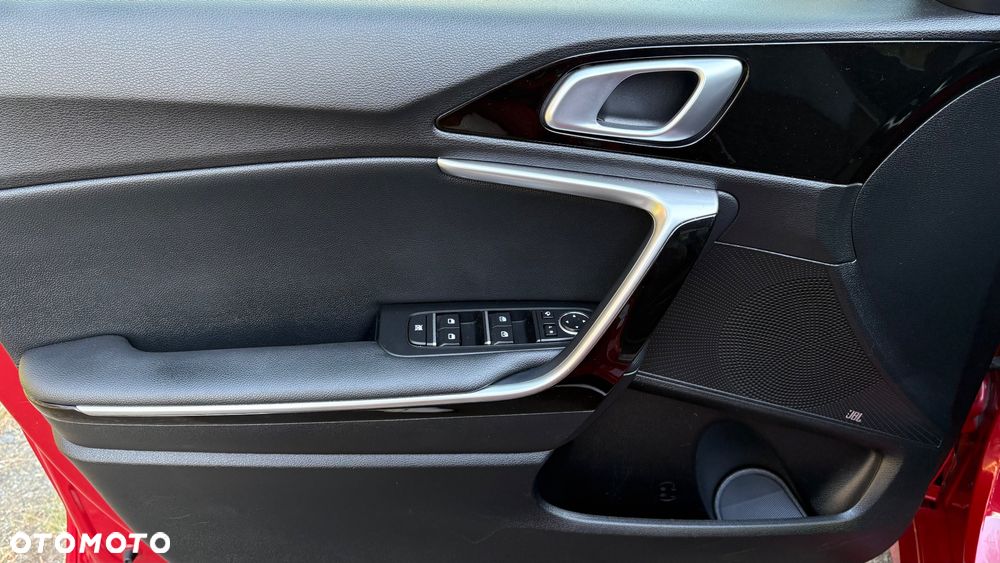 Kia ProCeed - 24
