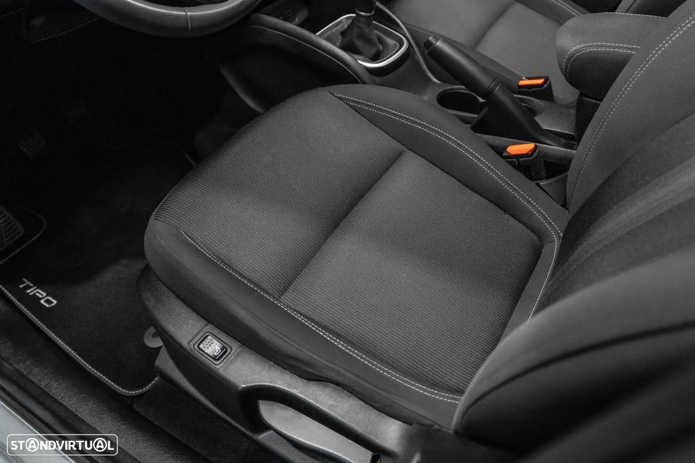 Fiat Tipo Station Wagon 1.3 M-Jet Lounge J17 - 24