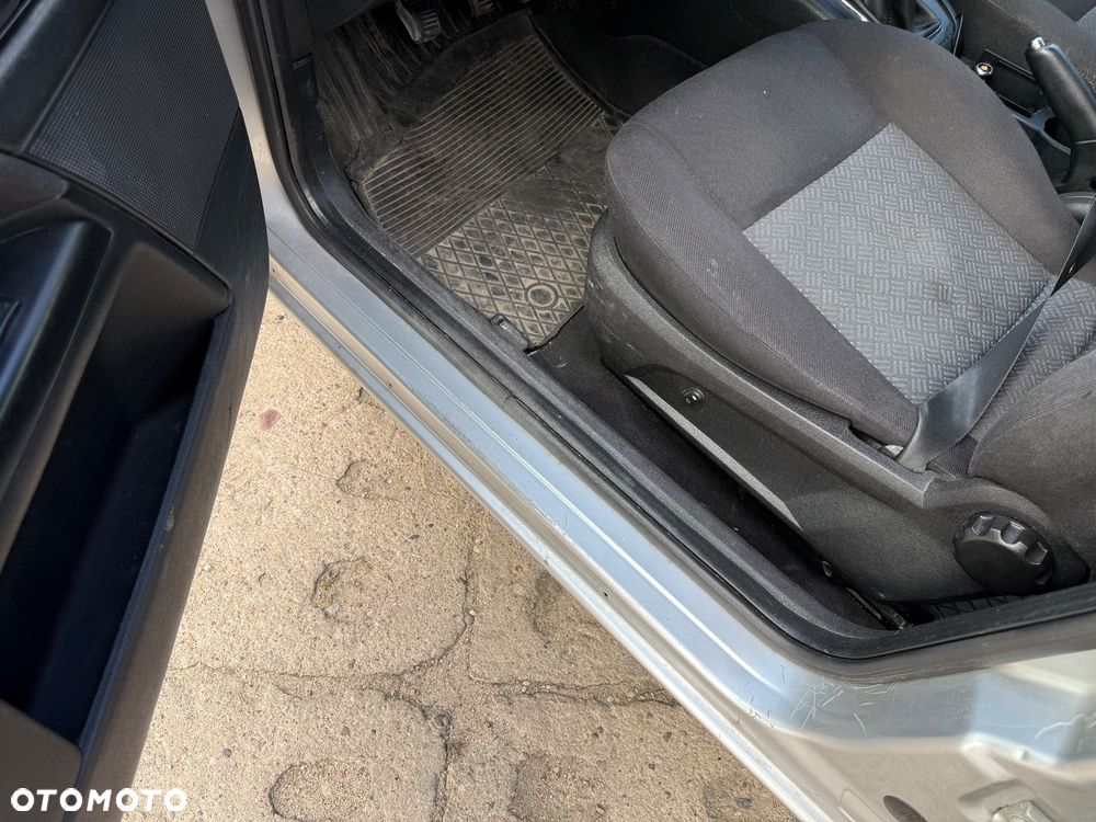 Ford Mondeo 2.0 Ghia - 15