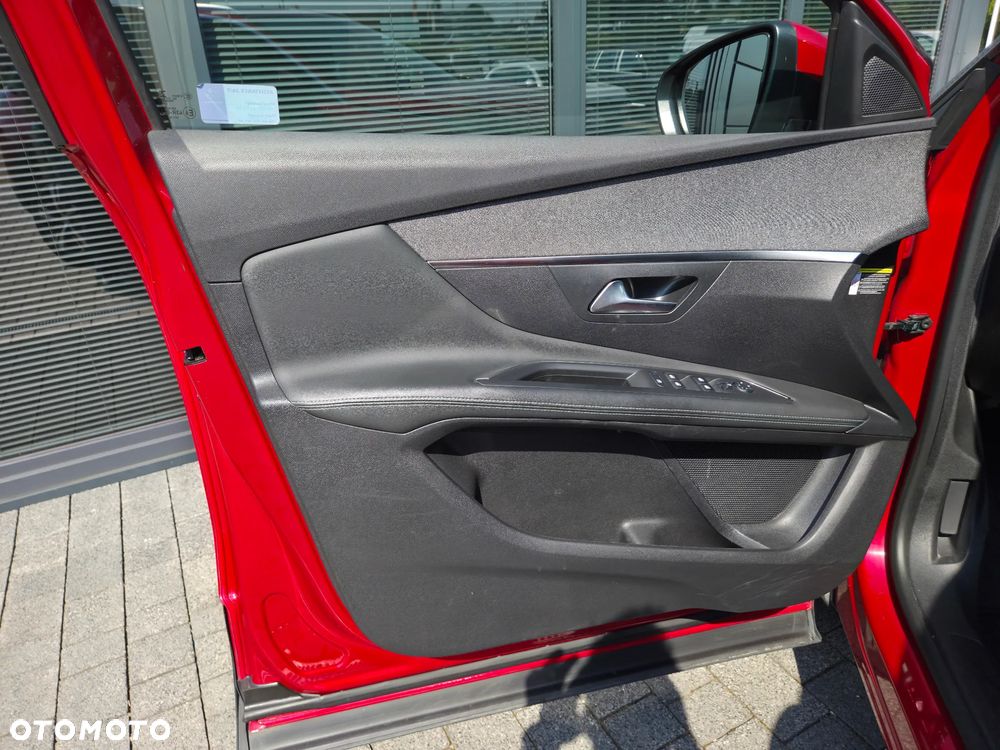 Peugeot 3008 1.5 BlueHDi Allure S&S EAT8 - 25
