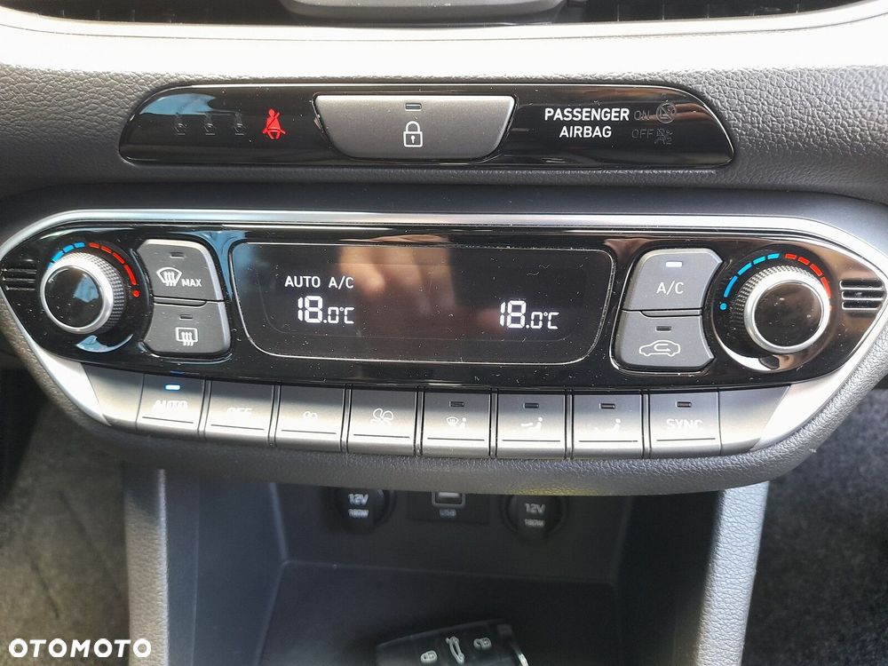 Hyundai i30 1.5 T-GDI 48V Smart DCT - 28