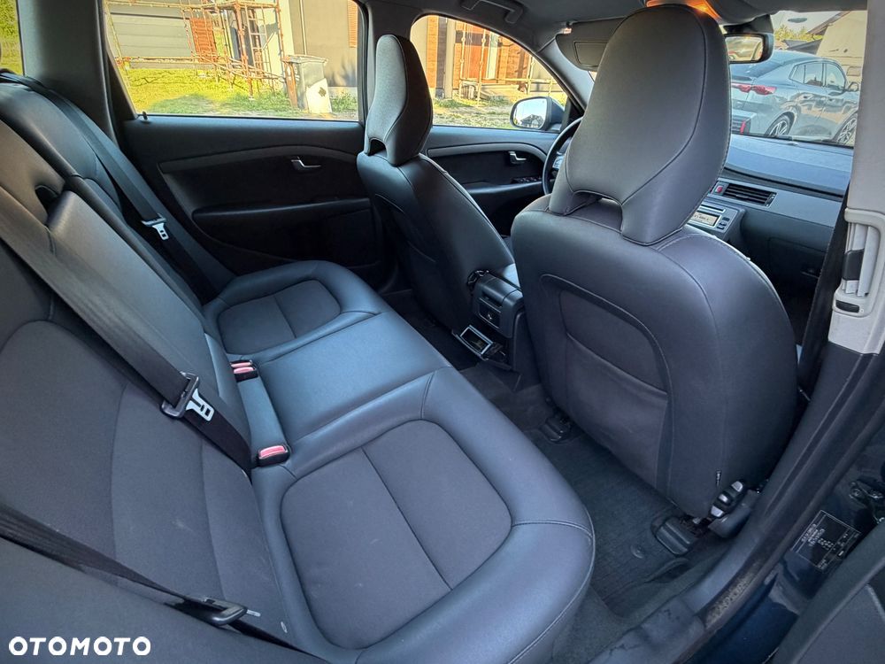 Volvo V70 2.0D Summum - 15