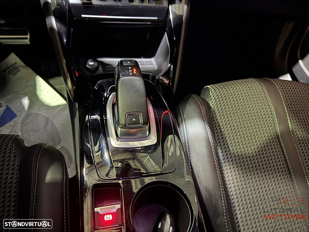 Peugeot 2008 1.2 PureTech GT Line EAT8 - 28