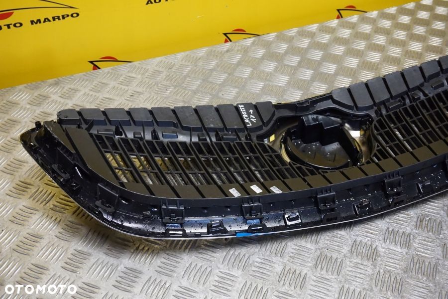 BUICK LACROSSE 2017 2018 2019 - Atrapa Przód Grill Emblemat Chrom USA - 7