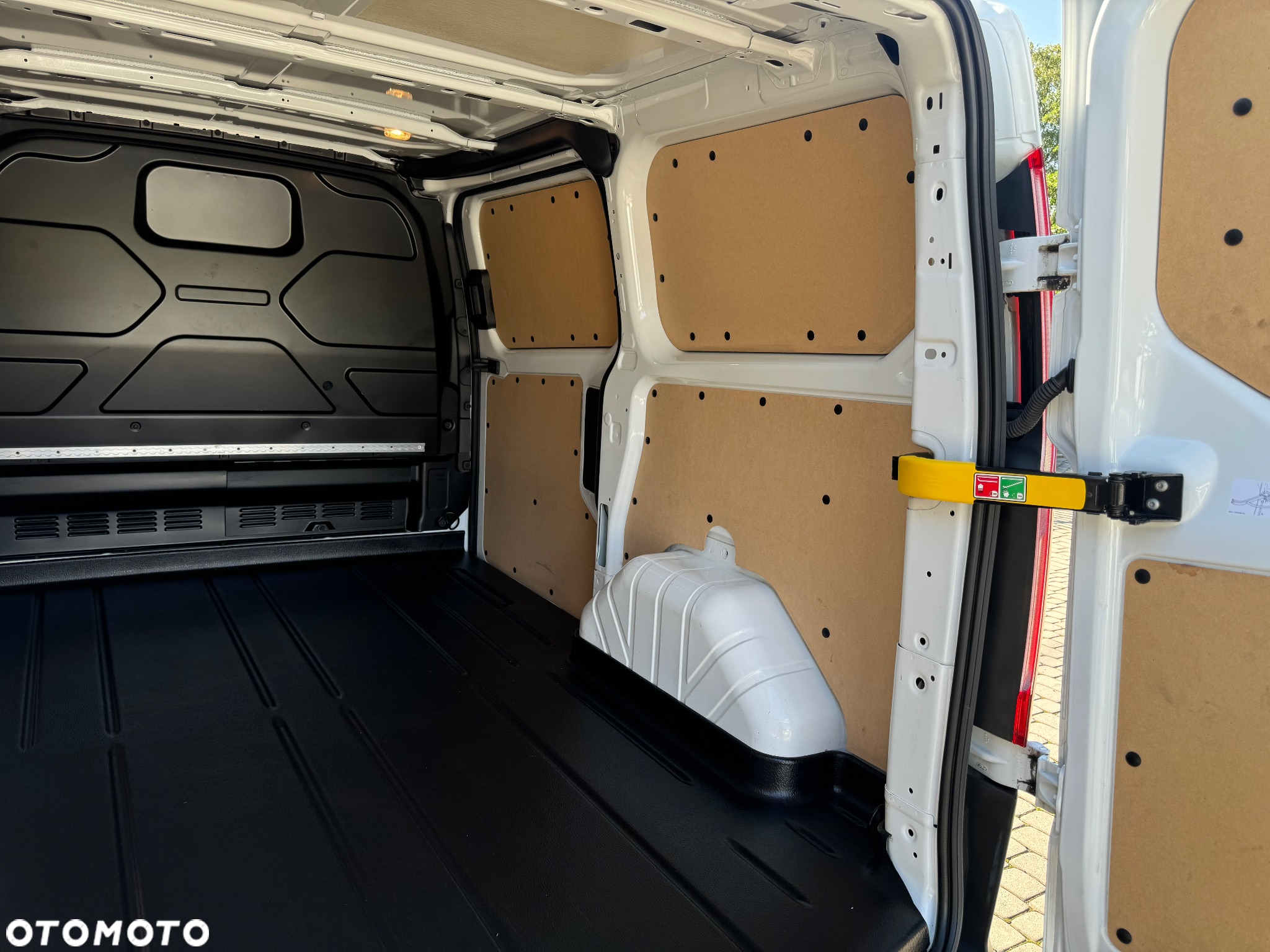 Ford Transit Custom - 12