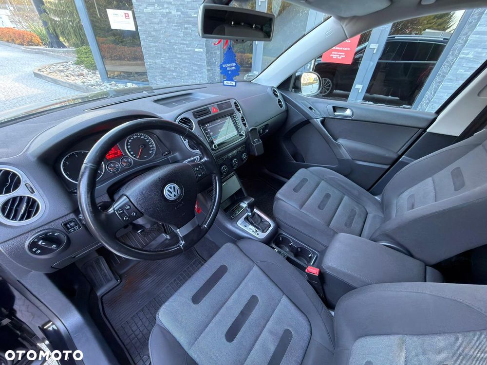 Volkswagen Tiguan - 9