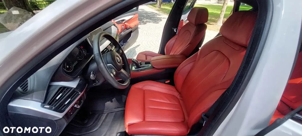 BMW X6 xDrive40d - 9