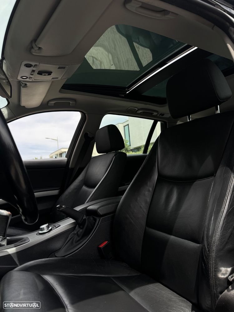 BMW 320 d Exclusive - 6