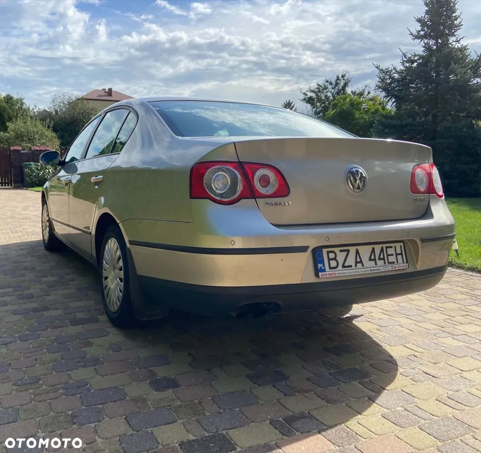 Volkswagen Passat - 3