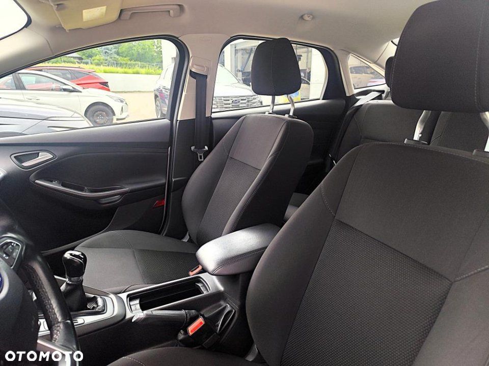 Ford Focus - 10