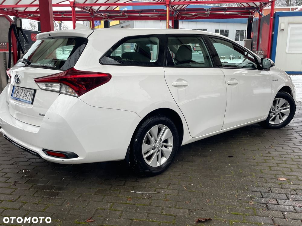 Toyota Auris Hybrid 135 Comfort - 3