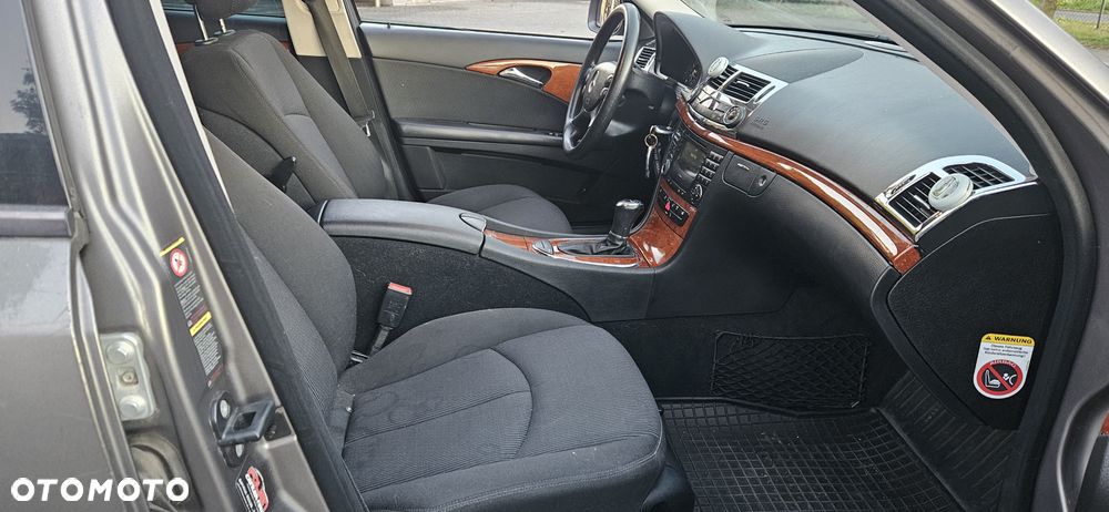 Mercedes-Benz Klasa E 200 Kompressor Automatik Avantgarde - 23