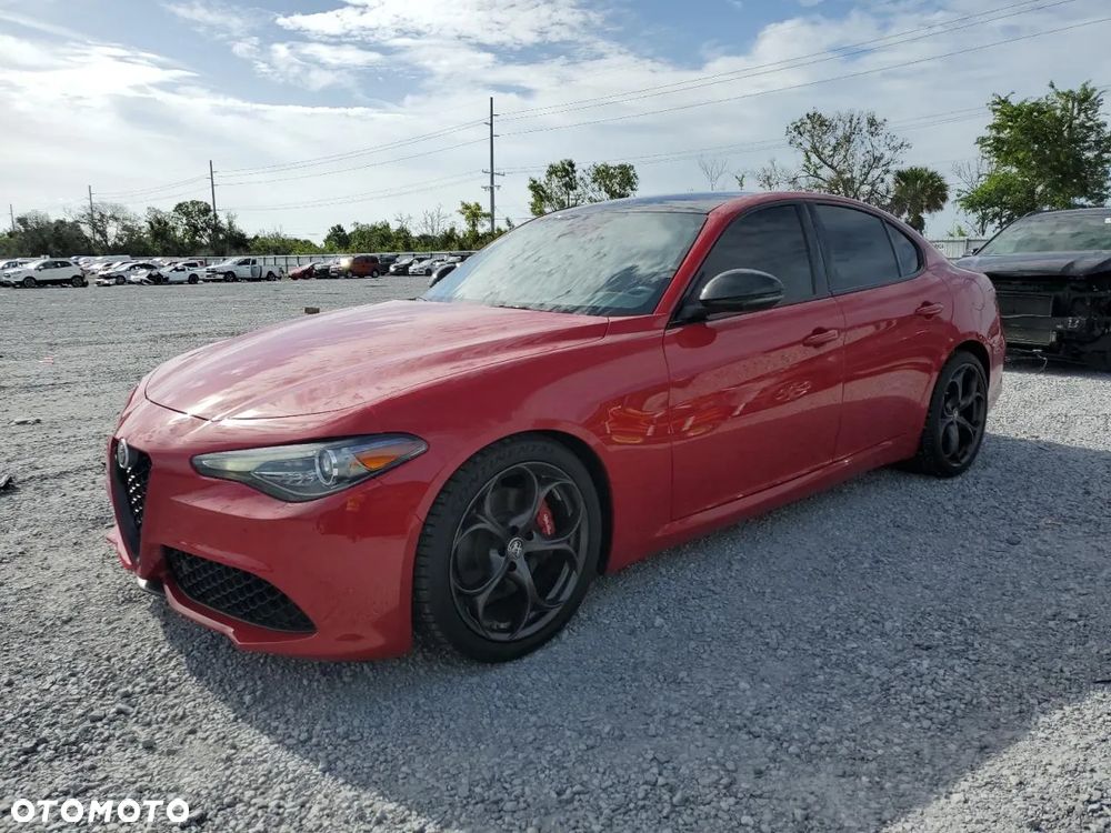 Alfa Romeo Giulia 2.0 Turbo 16V AT8-Q4 Ti - 2