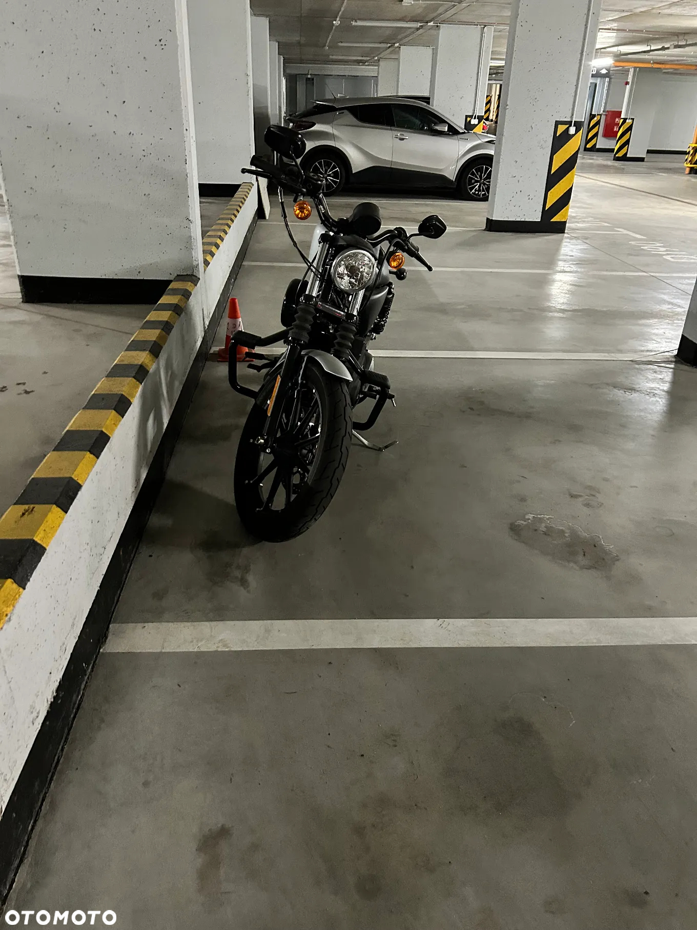 Harley-Davidson Sportster Iron 883 - 7