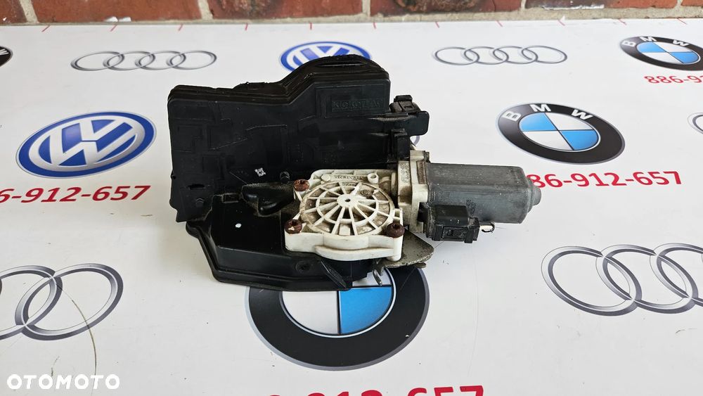 BMW 7 E65 E66 LIFT LCI Zamek kompletny tylny prawy Zamek drzwi tył prawy 8240586 - 6