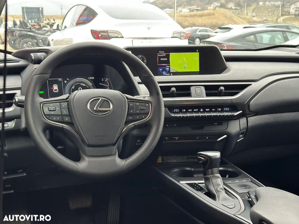 Lexus UX 250h Executive Line - 14