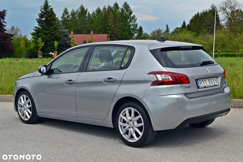 Peugeot 308 - 4