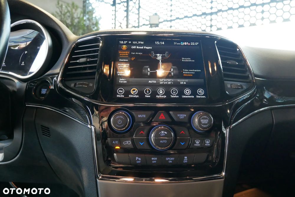 Jeep Grand Cherokee - 27