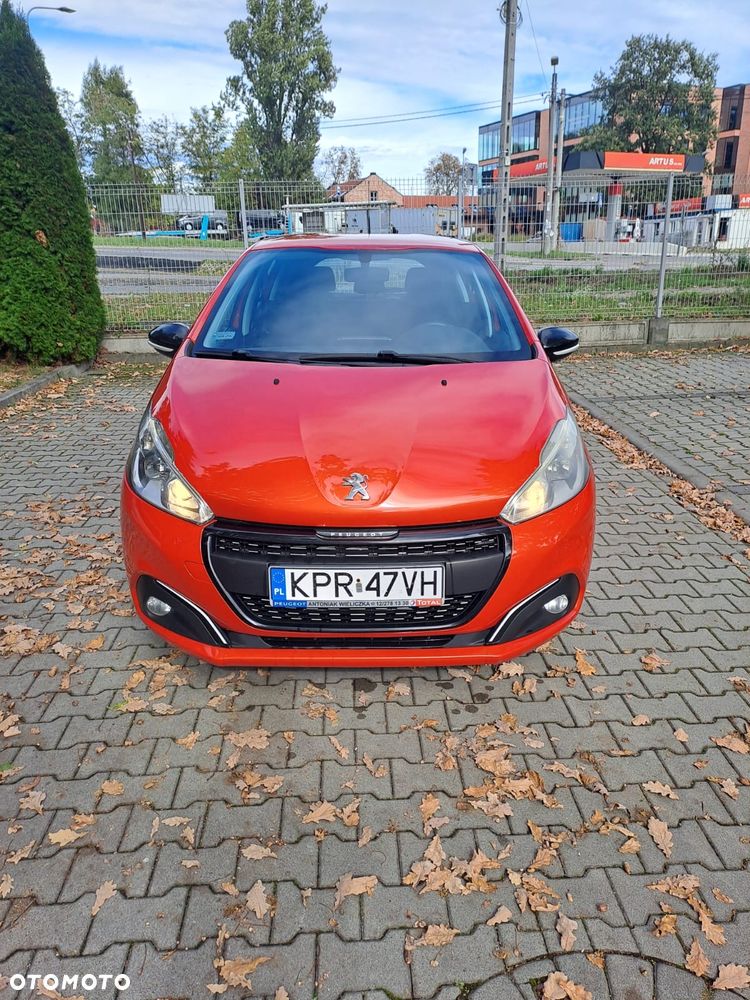 Peugeot 208 2015 photo 4