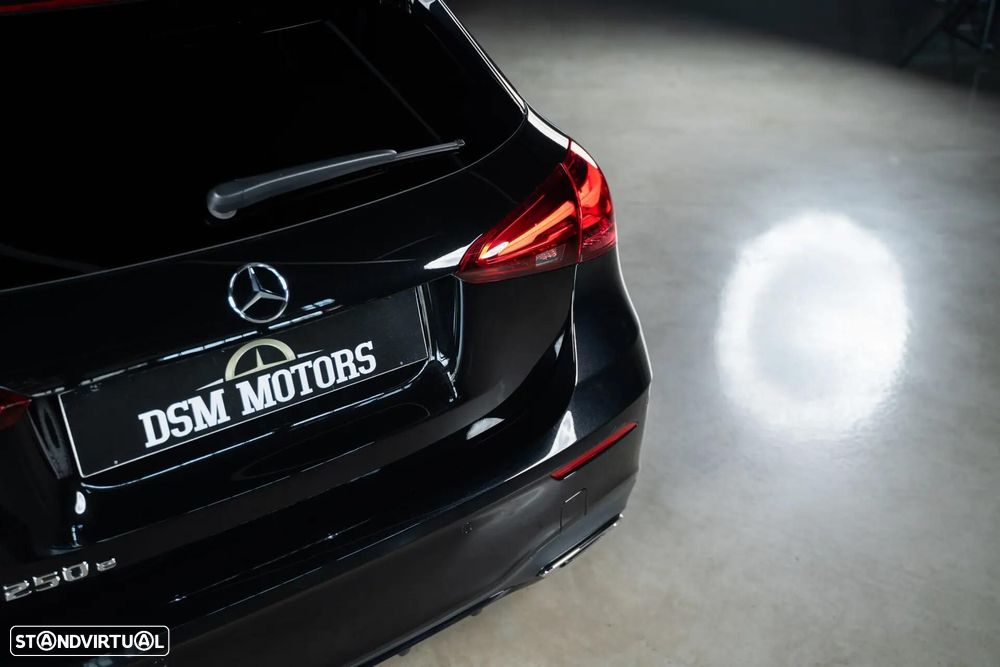 Mercedes-Benz A 250 e AMG Line - 10