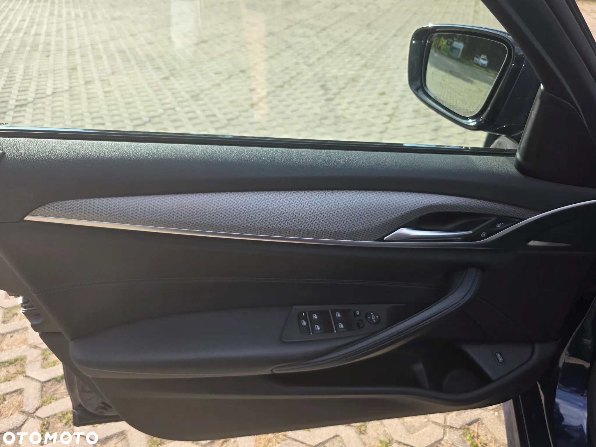 BMW Seria 5 520d xDrive - 27