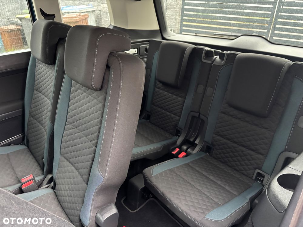 Volkswagen Touran 2.0 TDI SCR DSG IQ.DRIVE - 18