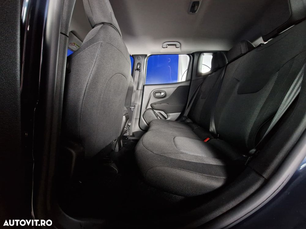 Jeep Renegade - 26