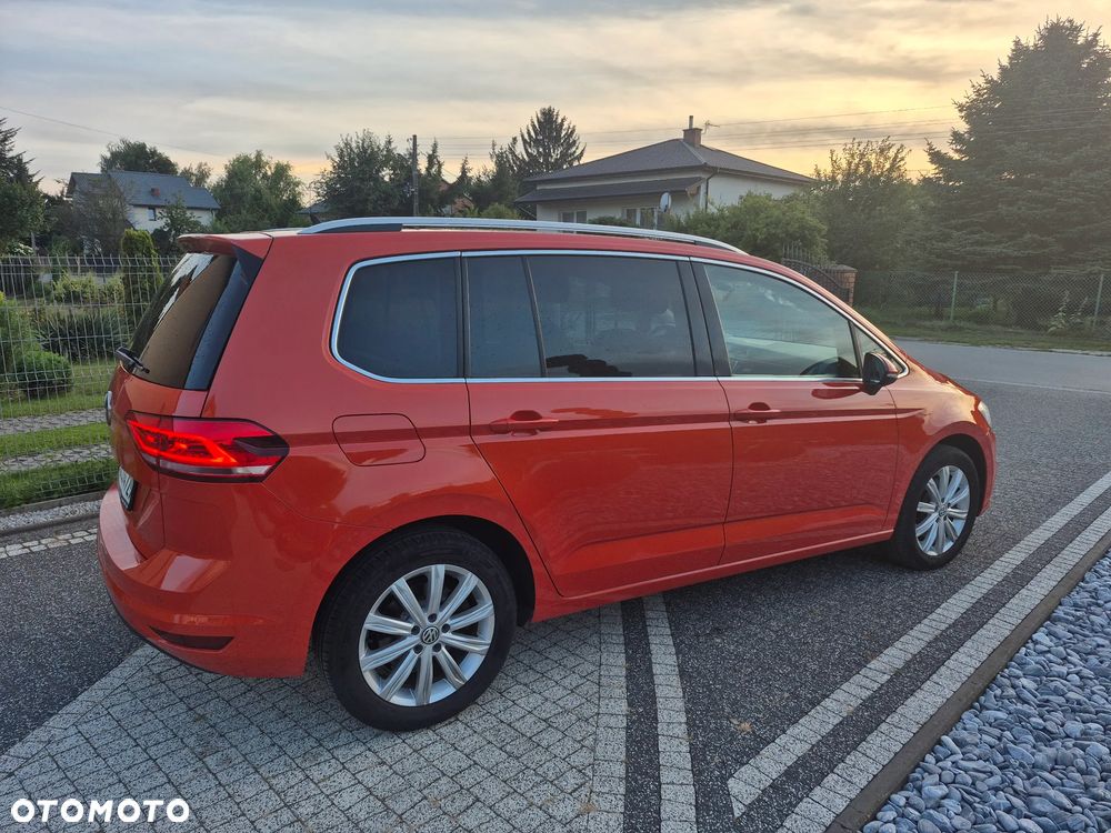 Volkswagen Touran 2.0 TDI SCR (BlueMotion Technology) DSG Highline - 25