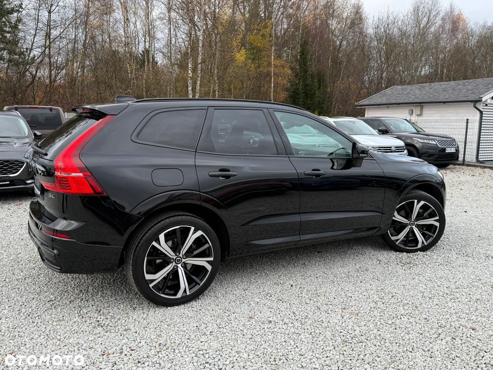 Volvo XC 60 B4 D AWD Ultimate Dark - 18