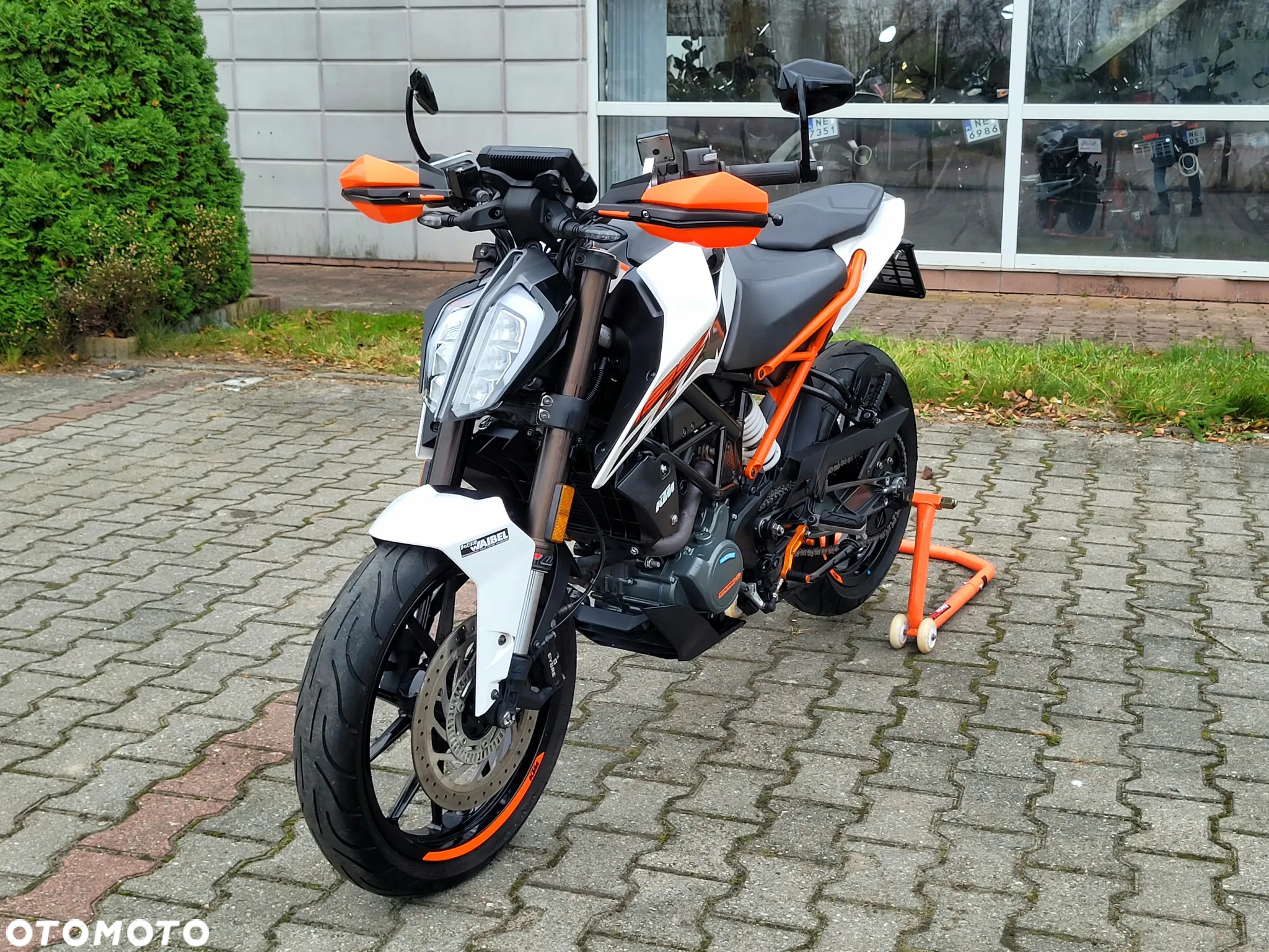 KTM Duke - 18