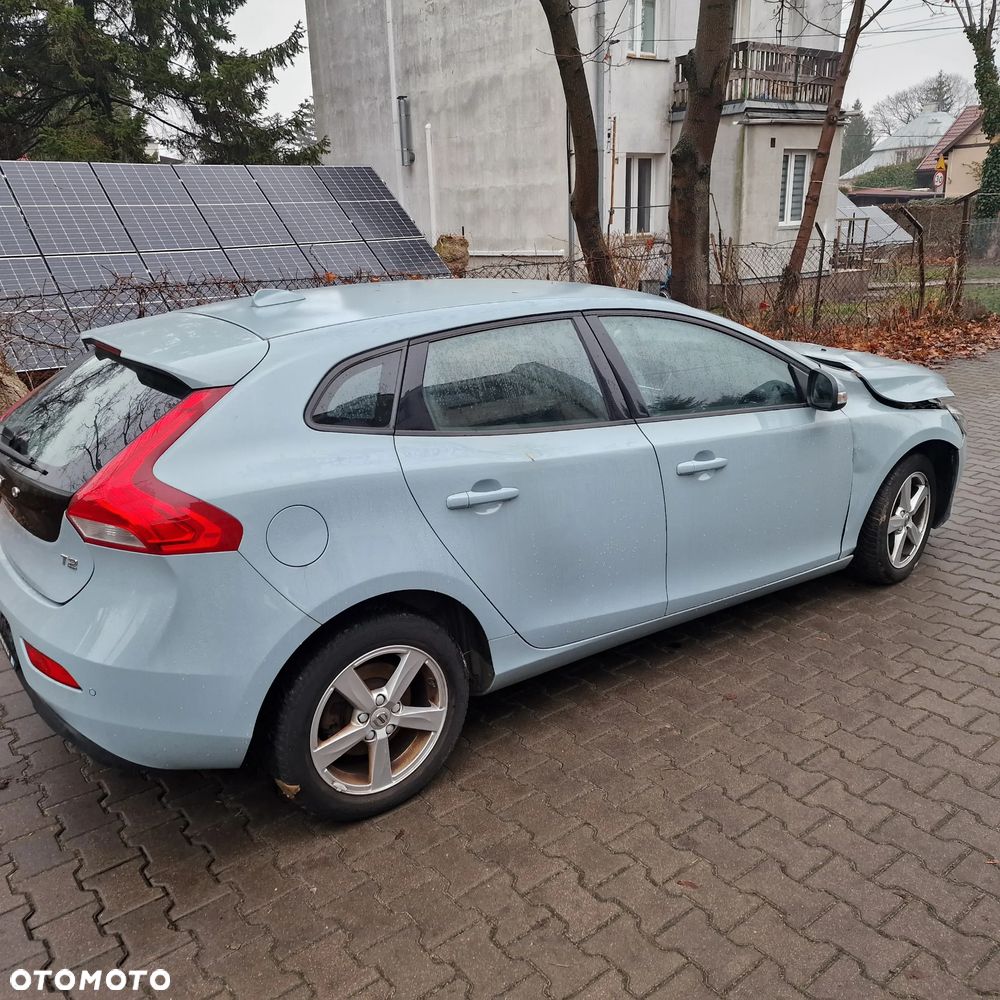 Volvo V40 T2 Kinetic - 11