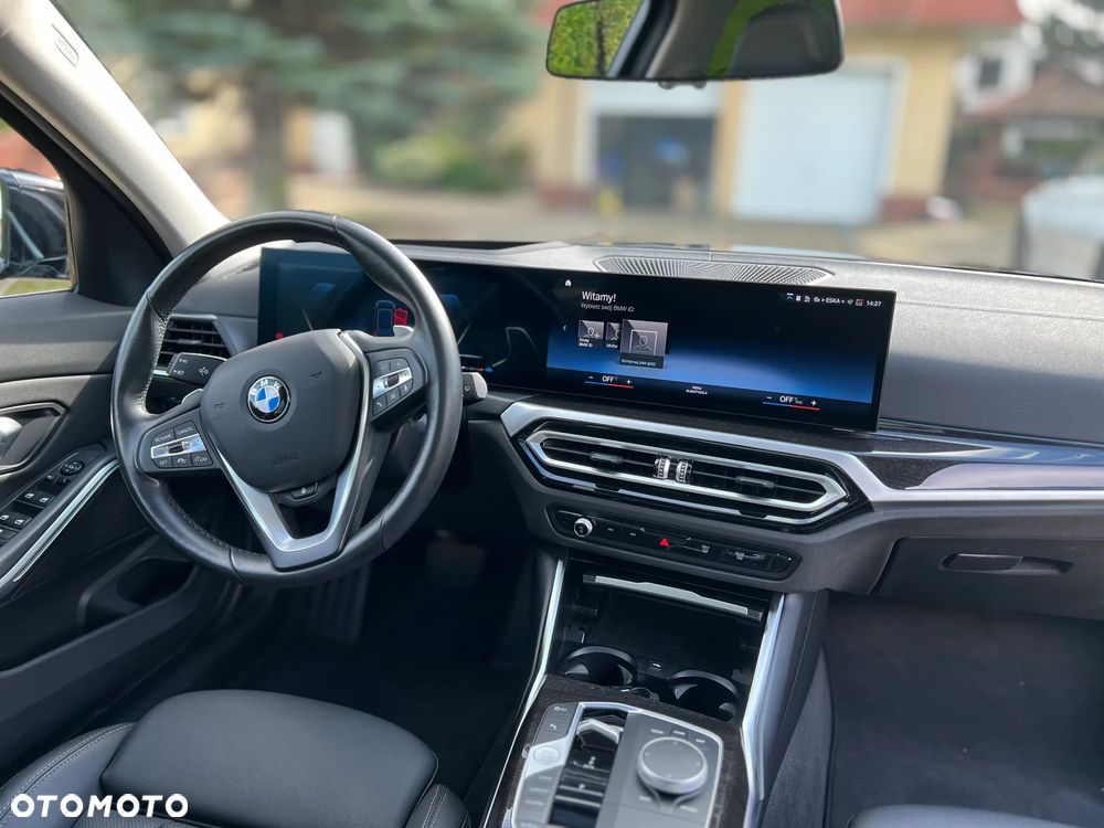 BMW Seria 3 320d xDrive Luxury Line sport - 23