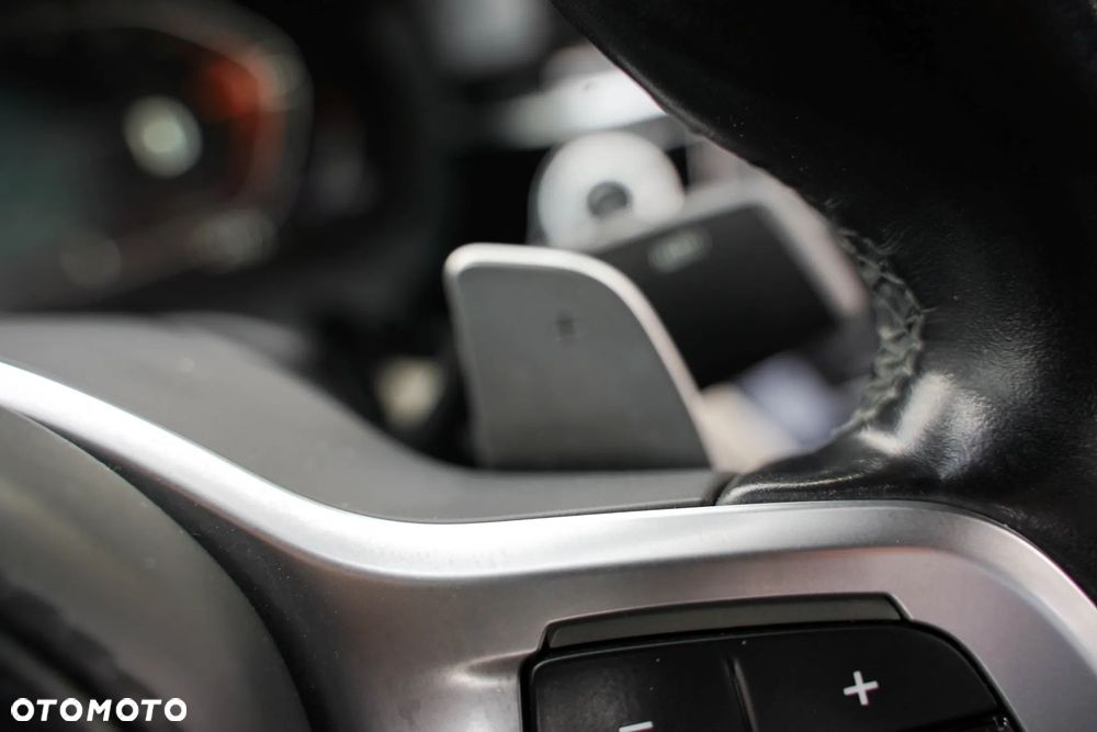 BMW Seria 5 540d xDrive mHEV M Sport sport - 35