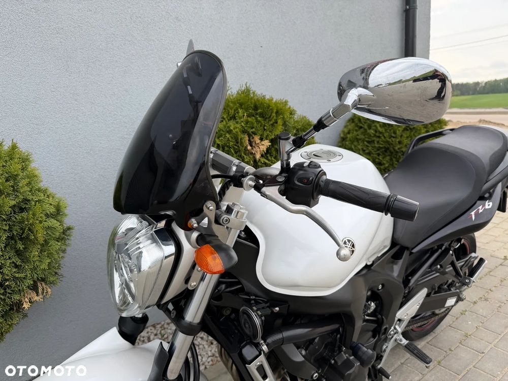 Yamaha FZ - 40
