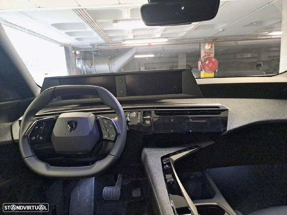 Peugeot 5008 1.2 Hybrid Allure e-DCS6 - 8