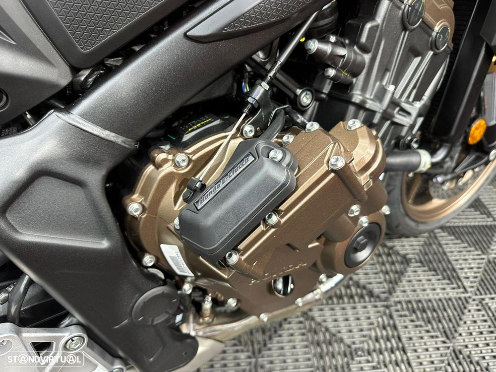 Honda CB 650 R E-CLUTCH 2026 - 7